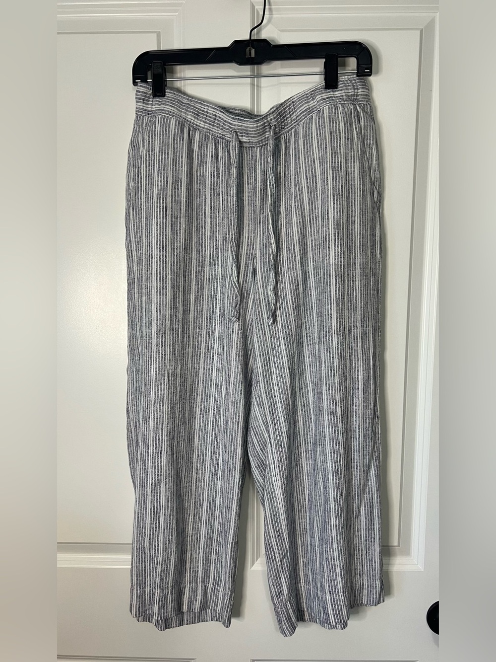 GAP Women’s Linen Blue and White Stripe Linen Pants